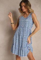 Niebieska Sukienka z Bawełnianej Tkaniny w Nakrapiany Wzór Bez Rękawów Nativoria. Niebieskie sukienki damskie Renee, bez wzorów, z bawełny, eleganckie, bez ramiączek. W wyprzedaży za 39.99 zł.