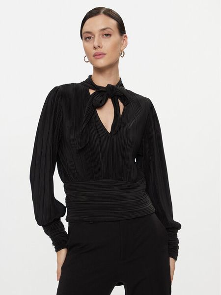 Vero Moda Bluzka 10295544 Czarny Regular Fit. Czarne bluzki damskie Vero Moda, l, bez wzorów, z syntetyku, bez kołnierzyka, bez ramiączek. Za 169.99 zł.