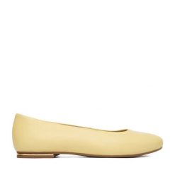 Baleriny Lasocki. Żółte balerinki damskie Lasocki, bez wzorów. Za 149.99 zł.
