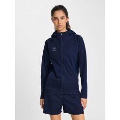 Damska bluza dresowa z kapturem Hummel Cima 2.0. Niebieskie bluzy damskie Hummel, bez wzorów, z dresówki, z kapturem. Za 322.00 zł.