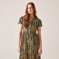 Sukienka casual damska Orla Kiely Tiered Midi. Żółte sukienki damskie Regatta, bez wzorów, z bawełny, casualowe, bez ramiączek. W wyprzedaży za 286.00 zł.