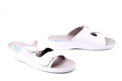 ADANEX 29468 FBK45YN biały, kapcie damskie. Białe kapcie damskie Adanex. Za 91.72 zł.