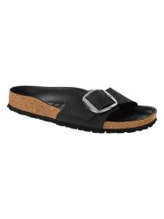 Birkenstock Skórzane klapki "Madrid" w kolorze czarnym rozmiar: 38. Czarne klapki damskie Birkenstock, bez wzorów, ze skóry, z otwartym noskiem, bez obcasa, bez zapięcia. Za 463.38 zł.