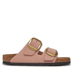 Klapki Birkenstock. Brązowe klapki damskie Birkenstock, bez wzorów, bez obcasa, bez zapięcia. Za 799.99 zł.