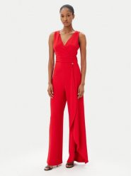 ARTIGLI Kombinezon ACTU002152 Czerwony Regular Fit. Czerwone sukienki damskie Artigli, bez wzorów, z syntetyku, bez ramiączek. Za 579.99 zł.