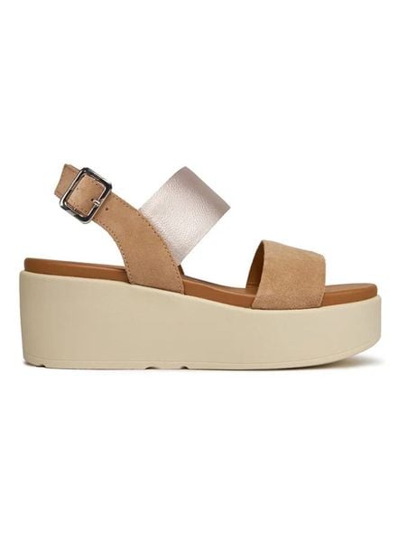 Geox Skórzane sandały "Xand" w kolorze beżowym na obcasie rozmiar: 39. Brązowe sandały damskie Geox, bez wzorów, z otwartym noskiem, bez obcasa, na koturnie, bez zapięcia. Za 318.45 zł.