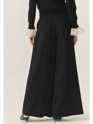 TATUUM Spodnie "Marko" w kolorze czarnym rozmiar: 38. Czarne spodnie materiałowe damskie TATUUM, bez wzorów, z materiału. Za 203.93 zł.