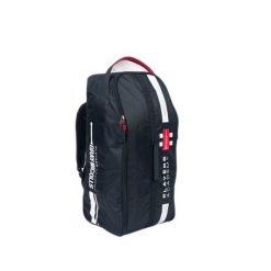 Torba na kółkach Gray-Nicolls Academy. Czarne torby podróżne GRAY-NICOLLS, bez wzorów. Za 464.50 zł.