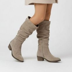 Kozaki damskie Rieker, z marszczoną cholewką skórzaną na klocku, beżowe, 73159-60. Brązowe kozaki damskie Rieker, na zimę, bez obcasa, na obcasie, bez zapięcia. Za 407.99 zł.