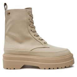 Botki Tommy Hilfiger. Brązowe botki damskie Tommy Hilfiger, bez obcasa, na płaskiej podeszwie, bez zapięcia. Za 529.99 zł.
