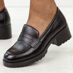 Czarne bk lekkie mokasyny damskie Potocki 12870. Czarne mokasyny damskie POTOCKI, na jesień, z jeansu, z okrągłym noskiem, bez obcasa. Za 199.00 zł.
