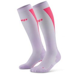 Damskie długie skarpety kompresyjne sportowe Core Ultralight CEP. Czerwone skarpetki damskie CEP, bez wzorów, z elastanu. Za 229.00 zł.