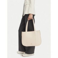Torebka Beverly Hills Polo Club. Białe torebki klasyczne damskie Beverly Hills Polo Club, bez dodatków. Za 219.99 zł.