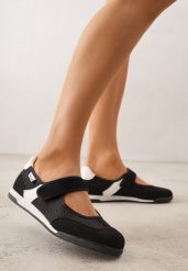 Czarne Tenisówki w Stylu Balerinek z Napisem Emitanela. Czarne obuwie sportowe casual damskie Born2be, bez wzorów, z jeansu, bez zapięcia. Za 89.99 zł.