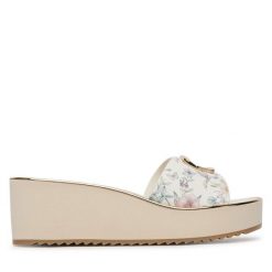 Klapki Aldo. Czerwone klapki damskie ALDO, bez wzorów, bez obcasa, bez zapięcia. Za 249.99 zł.