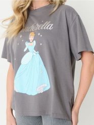 Koszulka loose fit Disney Princess - szary. Szare koszulki damskie Sinsay, l, bez wzorów, bez kołnierzyka, bez ramiączek. Za 25.99 zł.