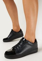 Czarne Sneakersy przed Kostkę ze Skórzaną Wkładką i Lakierowanym Noskiem Cintya. Czarne obuwie sportowe damskie Born2be, przed kostkę, bez zapięcia. Za 24.99 zł.