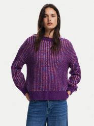 Desigual Sweter Whitehorse 24WWJF34 Fioletowy Regular Fit. Fioletowe swetry klasyczne damskie Desigual, m, z syntetyku, bez kołnierzyka. Za 379.99 zł.