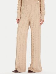 Guess Spodnie dzianinowe W5BB52 Z1192 Beżowy Regular Fit. Brązowe spodnie materiałowe damskie Guess, z aplikacjami, z dzianiny. Za 529.99 zł.