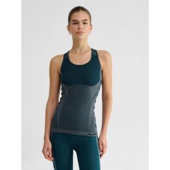 Damski bezszwowy tank top Hummel Clea. Niebieskie biustonosze sportowe damskie Hummel, bez wzorów, z dzianiny. Za 161.50 zł.