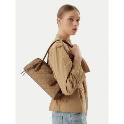 Torebka Calvin Klein. Brązowe torebki klasyczne damskie Calvin Klein, bez dodatków. Za 649.99 zł.