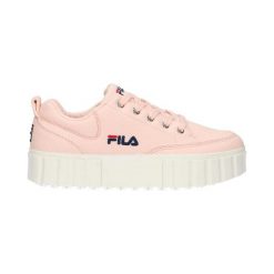 Buty do chodzenia damskie Fila Sandblast C trampki. Czerwone obuwie sportowe damskie Fila, bez zapięcia, trekkingowe. Za 293.85 zł.