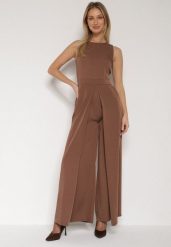 Brązowy Elegancki Kombinezon z Ozdobnymi Zakładkami Zellysha. Brązowe sukienki damskie Born2be, z aplikacjami, eleganckie, bez ramiączek. Za 149.99 zł.