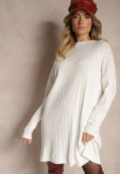 Biała Sukienka Dzianinowa Ozdobiona Tłoczeniem Gelabra. Białe sukienki damskie Renee, bez wzorów, z dzianiny, eleganckie, bez ramiączek. W wyprzedaży za 63.99 zł.