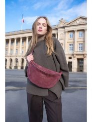 Maison héritage PARIS Skórzana saszetka "Rachel" w kolorze bordowym - 34 x 17 x 10 cm rozmiar: onesize. Czerwone nerki i saszetki damskie maison héritage PARIS, bez wzorów, z materiału. Za 260.99 zł.