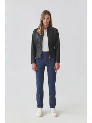 TATUUM Kurtka w kolorze czarnym ze skóry syntetycznej rozmiar: 40. Czarne kurtki damskie TATUUM, bez wzorów, ze skóry, bez kaptura. Za 219.08 zł.