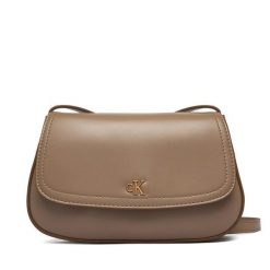 Torebka Calvin Klein. Brązowe listonoszki damskie Calvin Klein, bez wzorów, bez dodatków. Za 409.99 zł.