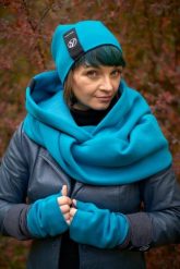 Czapka Hultajka Turkus. Czerwone czapki damskie Hultaj Polski, na jesień, bez wzorów, z bawełny. Za 99.00 zł.