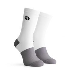 Skarpetki sportowe unisex Rogelli Distance. Czarne skarpetki damskie Rogelli, bez wzorów, z elastanu. Za 60.00 zł.