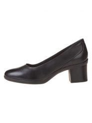 Clarks Skórzane czółenka "Shaya Poppy" w kolorze czarnym rozmiar: 38. Czarne czółenka damskie Clarks, bez wzorów, bez obcasa. Za 304.95 zł.