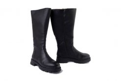 RIEKER Z9856-00 black, kozaki damskie. Czarne kozaki damskie Rieker, na zimę, bez obcasa, na obcasie, bez zapięcia. Za 459.90 zł.