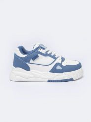 Sneakersy damskie ze skóry ekologicznej biało-niebieskie NN274670 101. Białe obuwie sportowe damskie Big Star, ze skóry ekologicznej, bez zapięcia. Za 159.99 zł.