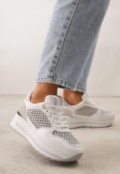 Białe Sneakersy na Platformie Ozdobione Metalicznymi Wstawkami i Siateczką Zitina. Białe obuwie sportowe damskie Renee, z dresówki, bez zapięcia. Za 89.99 zł.