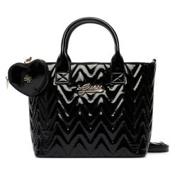 Torebka Guess. Czarne torebki klasyczne damskie Guess, bez dodatków. Za 294.99 zł.