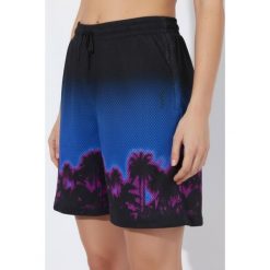 Damskie Szorty sportowe siateczka palmy na lamówce szeroka nogawka. Czarne spodenki sportowe damskie Ulla Popken, plus size, bez wzorów, z materiału. Za 199.99 zł.