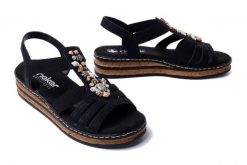 RIEKER 62949-00 black, sandały damskie. Czarne sandały damskie Rieker, bez wzorów, bez obcasa, na koturnie, bez zapięcia. Za 239.92 zł.