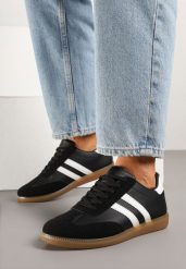 Czarne Sneakersy Typu Kultowe Tenisówki Zdobione Przeszyciami Remiana. Czarne obuwie sportowe damskie Renee, z aplikacjami, z jeansu, bez zapięcia. Za 69.99 zł.