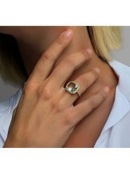 Les Petites Précieuses Pozłacany pierścionek z cyrkoniami i ametystem rozmiar: 56. Zielone pierścionki damskie Les Petites Précieuses, z ametystem, pozłacane. Za 245.96 zł.