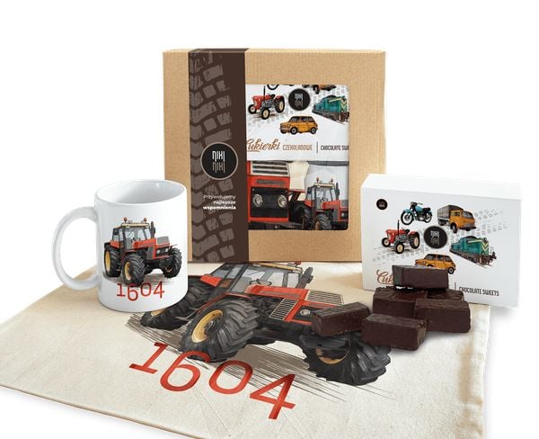 Ursus 1604 — paczka (Zawartość paczki: koszulka, torba, kubek, słodycze; Rozmiar koszulki / bluzy: M (damska); Kolor koszulki / bluzy: czarny; Rodzaj. Czarne koszulki damskie nikiniki, m, bez wzorów, z bawełny, bez kołnierzyka, bez ramiączek. Za 179.00 zł.