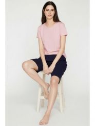 ASSUILI Koszulka w kolorze jasnoróżowym rozmiar: 42. Różowe bluzki damskie Assuili, bez wzorów, bez kołnierzyka, bez ramiączek. Za 56.99 zł.