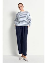 Rich & Royal Bluza w kolorze kremowym rozmiar: M. Brązowe bluzy damskie Rich & Royal, m, bez wzorów, bez kaptura. Za 124.95 zł.