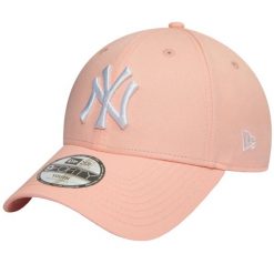 Czapka z daszkiem New Era MLB New York Yankees. Białe czapki z daszkiem damskie New Era, bez wzorów. Za 89.99 zł.