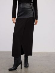 BGN Spódnica w kolorze czarnym rozmiar: 40. Czarne spódnice damskie BGN, na co dzień, bez wzorów, maxi. Za 122.38 zł.