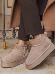 Bellucci Skórzane botki w kolorze khaki rozmiar: 41. Brązowe botki damskie Bellucci, bez obcasa, na platformie, bez zapięcia. Za 152.99 zł.