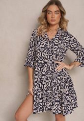 Granatowa Sukienka Bawełniana o Rozkloszowanym Kroju w Etniczny Print Zalivine. Niebieskie sukienki damskie Renee, z aplikacjami, z bawełny, eleganckie, bez ramiączek. W wyprzedaży za 32.99 zł.