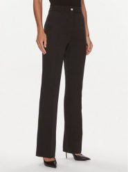 Guess Spodnie materiałowe W4RB30 WFWX2 Czarny Slim Fit. Czarne spodnie materiałowe damskie Guess, z aplikacjami, z materiału. Za 249.99 zł.